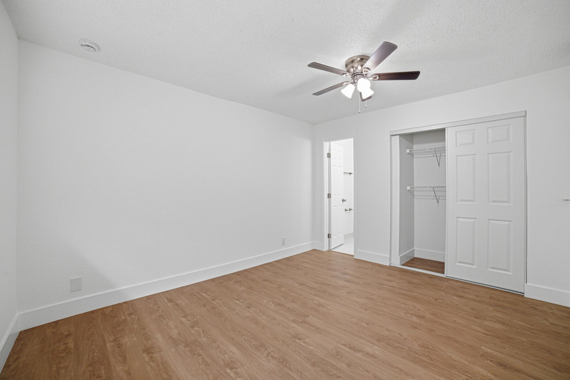 2800 NW 39th Way, Unit 204, Lauderdale Lakes, FL 33311 Photo