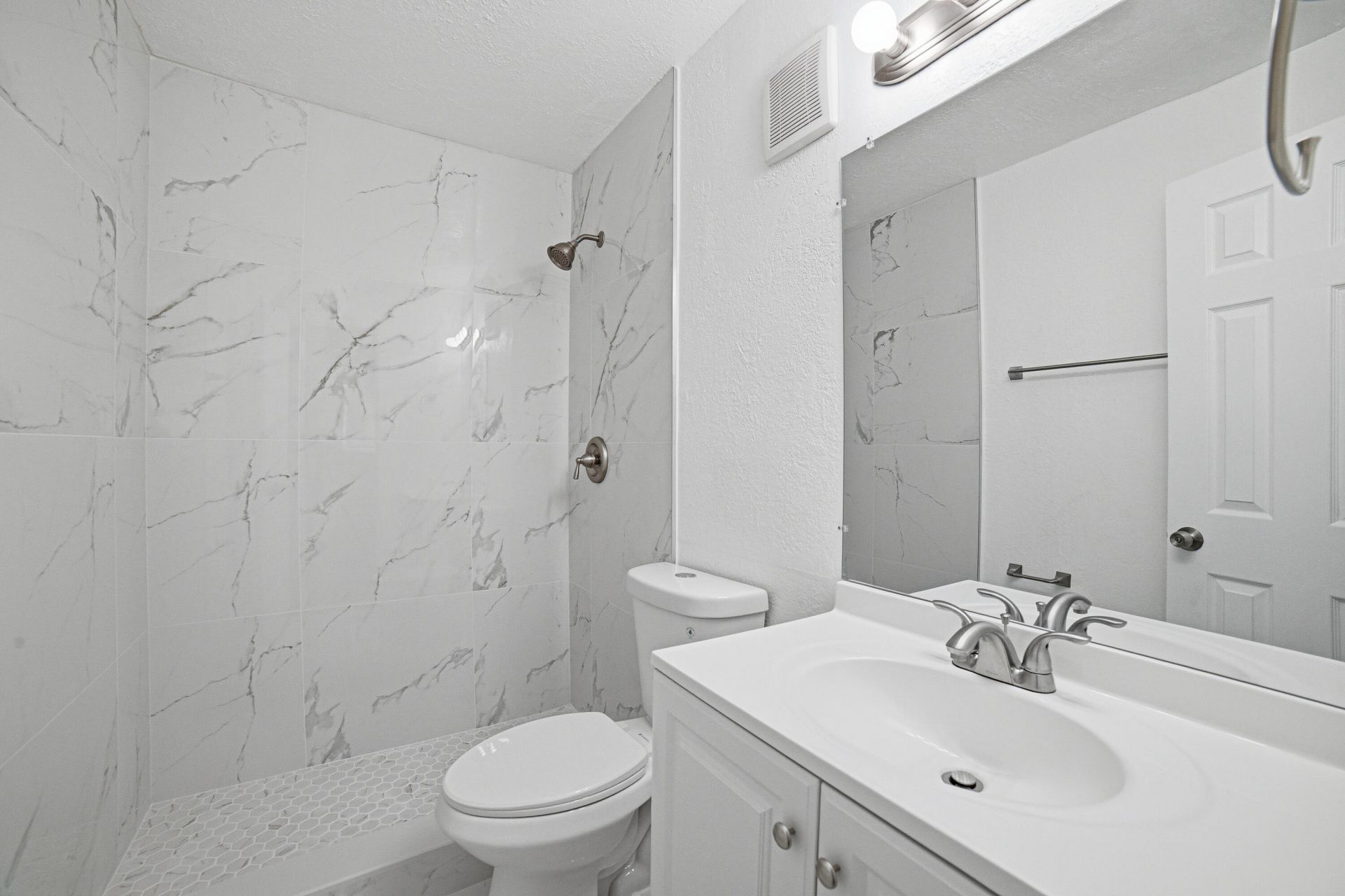 2800 NW 39th Way, Unit 204, Lauderdale Lakes, FL 33311 Photo