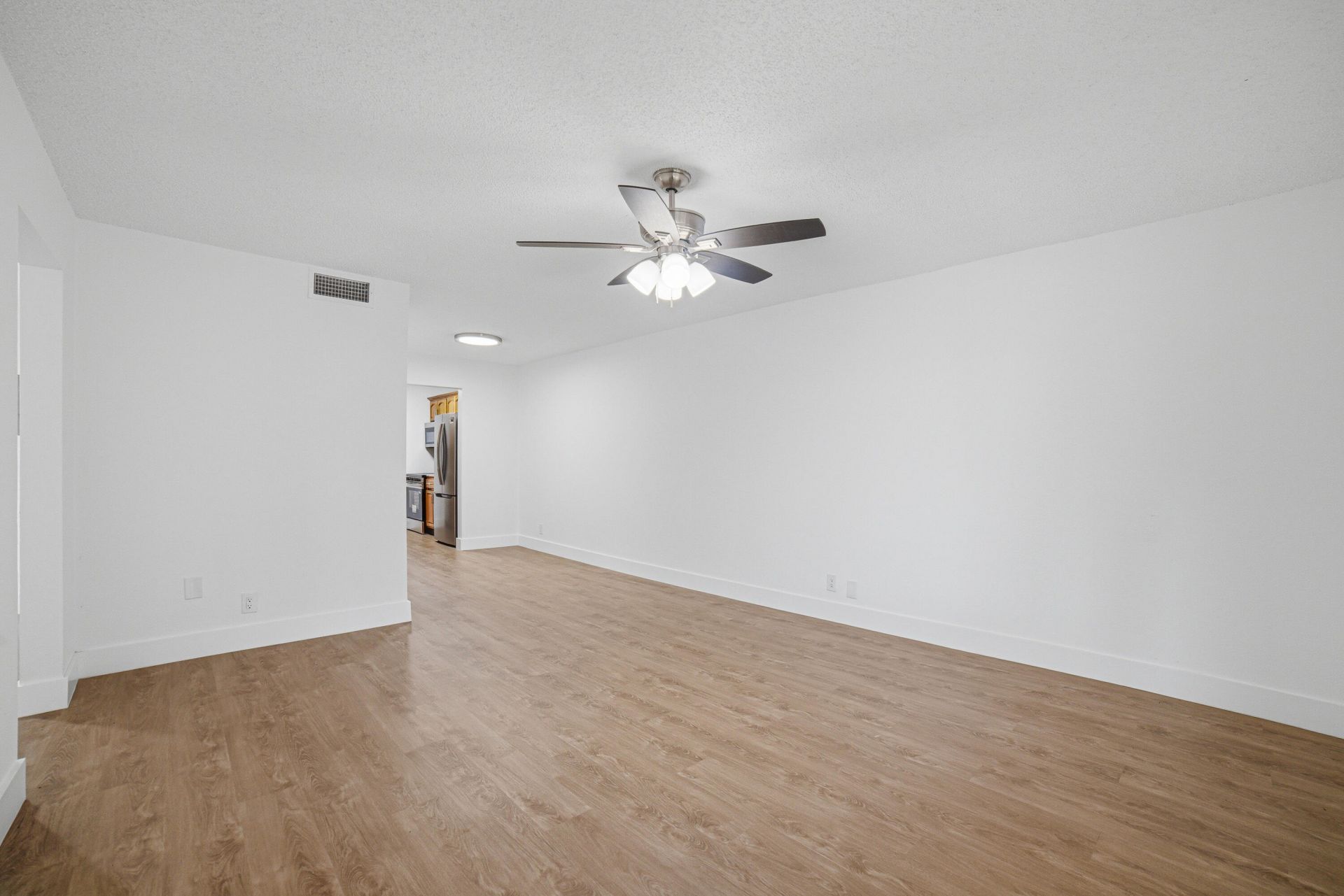 2800 NW 39th Way, Unit 204, Lauderdale Lakes, FL 33311 Photo