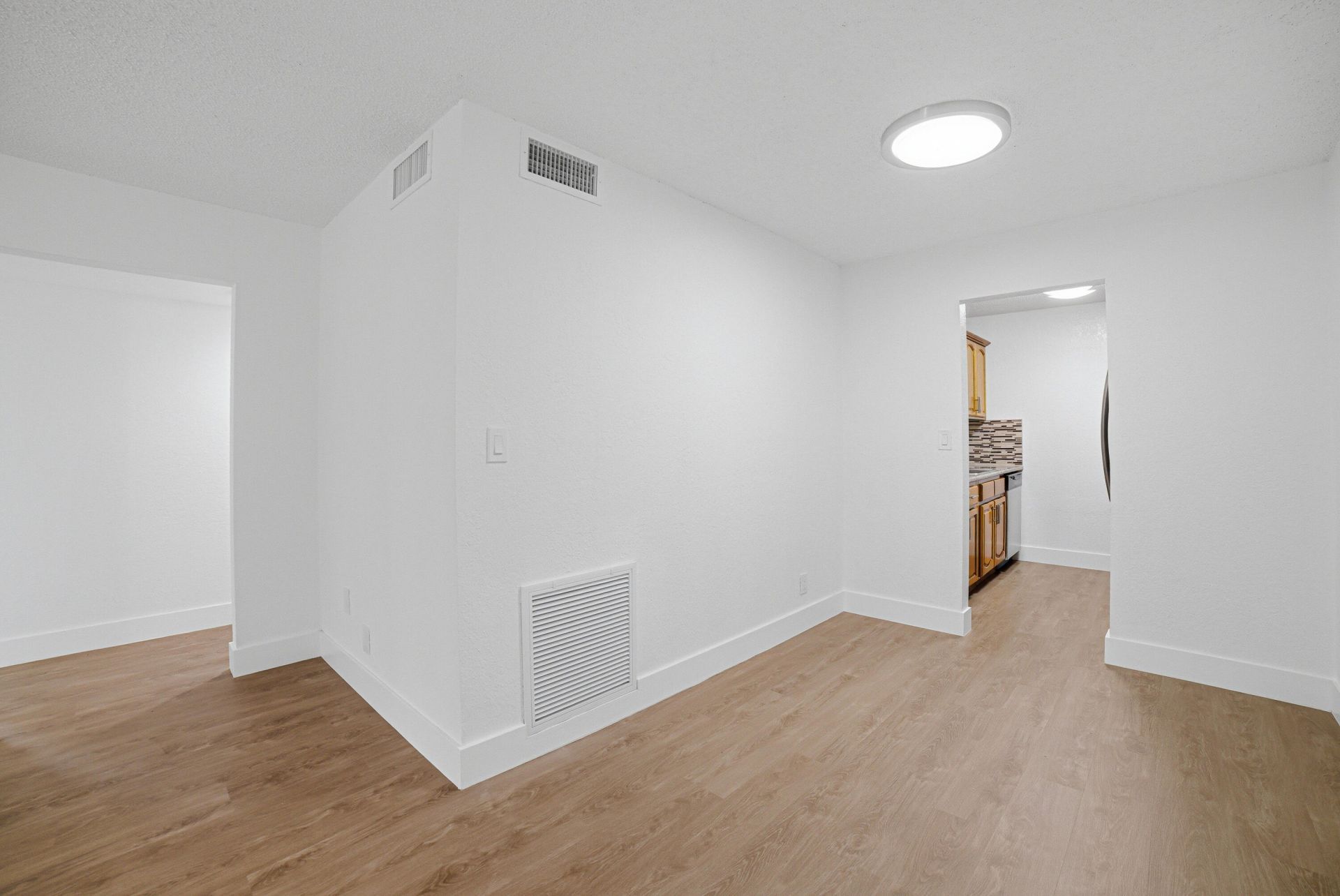 2800 NW 39th Way, Unit 204, Lauderdale Lakes, FL 33311 Photo