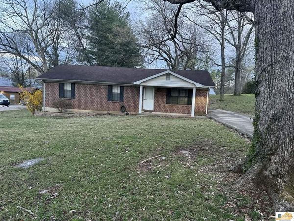 204 Woodland Avenue , Munfordville, KY 42765