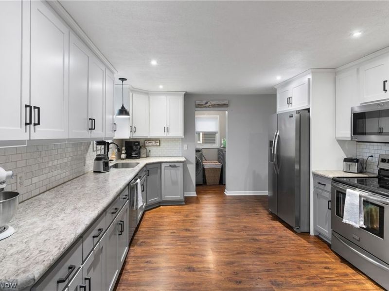 423 W Main Street, Dalton, OH 44618 Photo 12