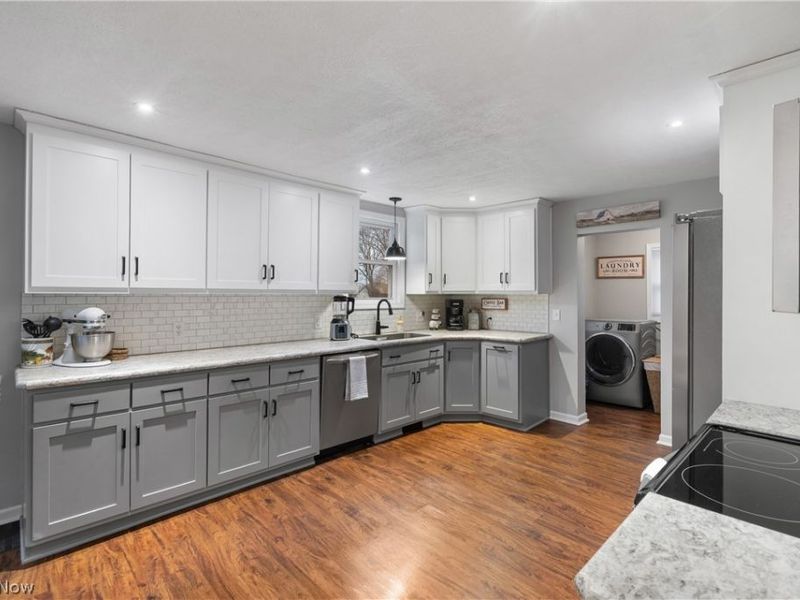 423 W Main Street, Dalton, OH 44618 Photo 15