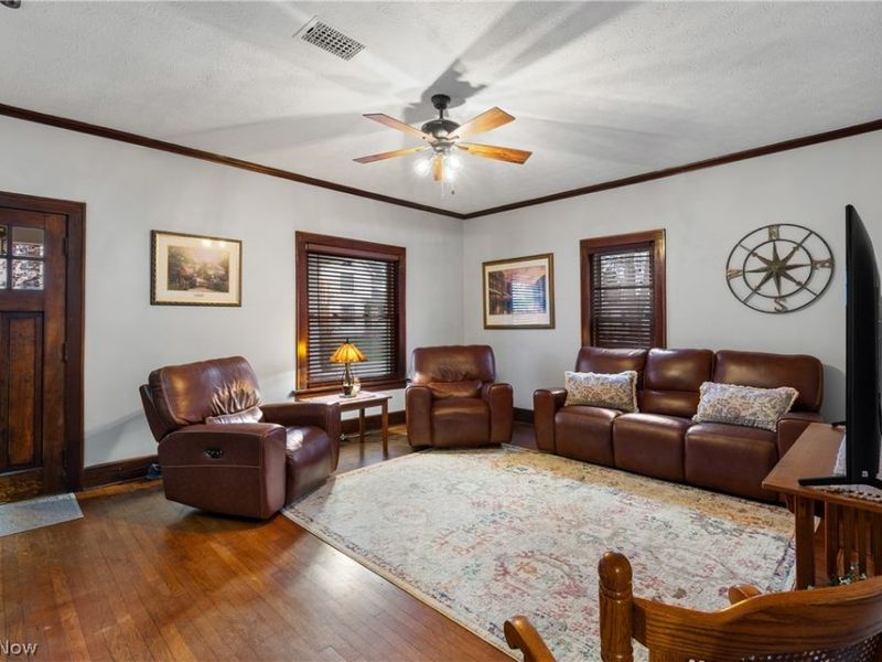 423 W Main Street, Dalton, OH 44618 Photo 4