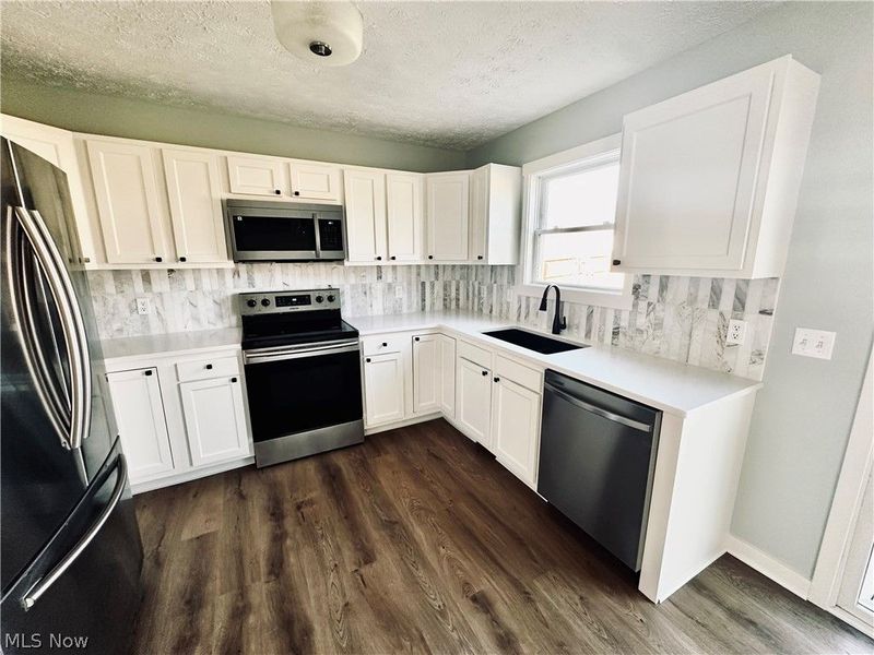 5343 Winding Creek Drive , Ravenna, OH 44266 Photo 2