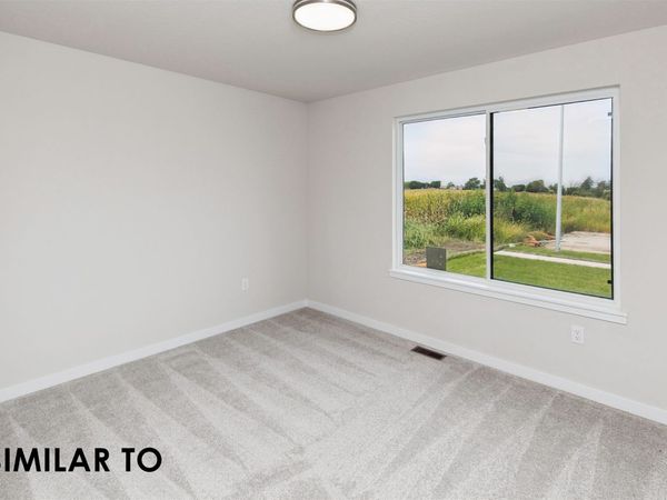 1120 Featherstone Avenue NE, Bondurant, IA 50035