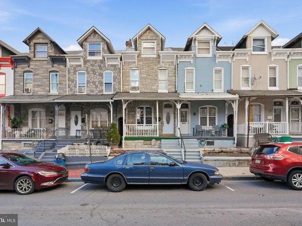 325 PEAR STREET , READING, PA 19601