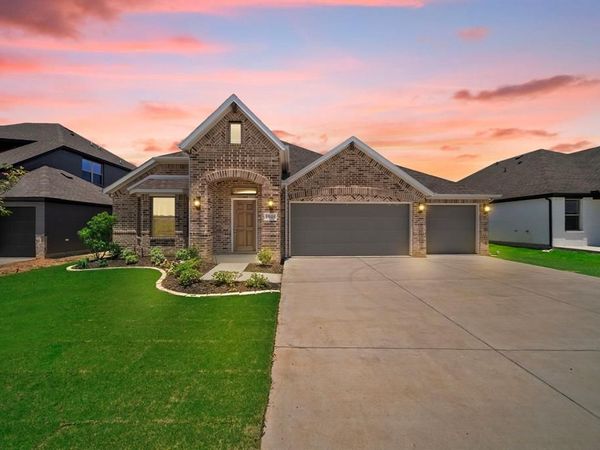 1948 Nightfall Drive, Venus, TX 76009