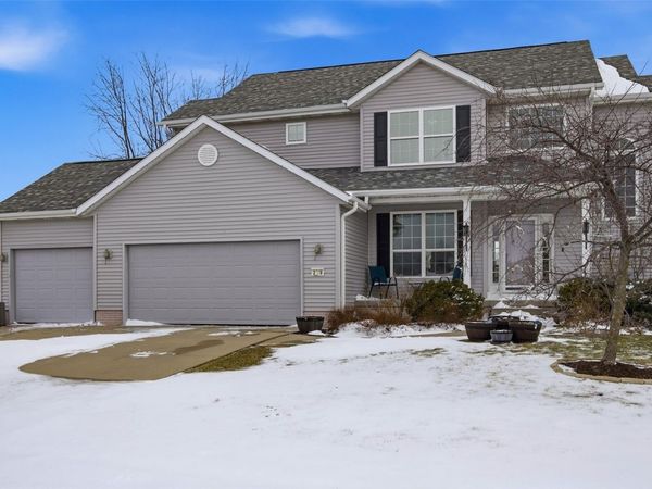 2499 Plymouth Street , Marion, IA 52302