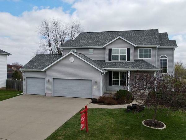 2499 Plymouth Street, Marion, IA 52302