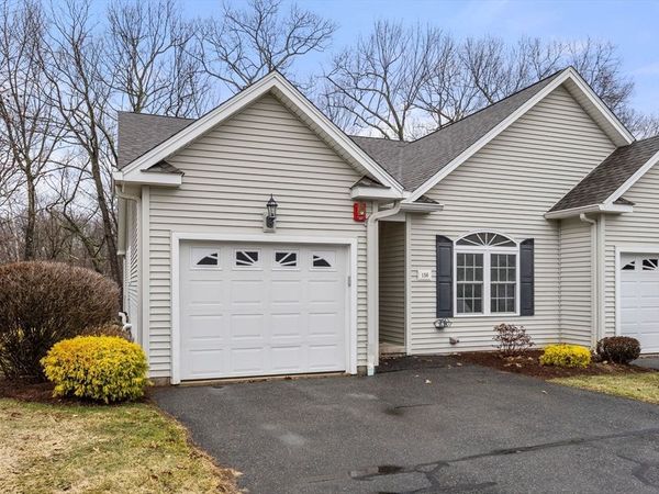 156 Canterbury Way, Unit 156, West Springfield, MA 01089