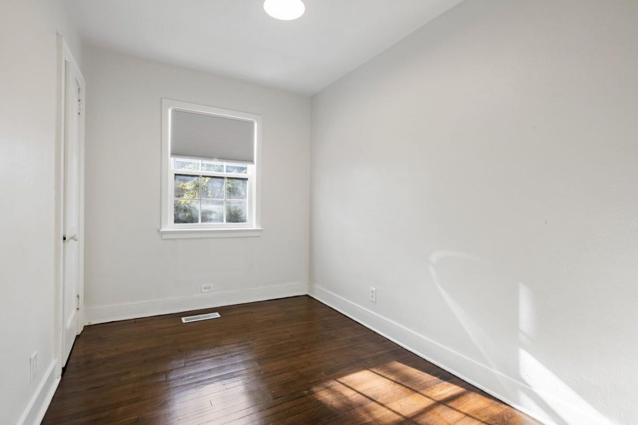 2679 Olympia Avenue Photo 14