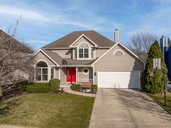 38 Breckenridge Drive , Aurora, IL 60504