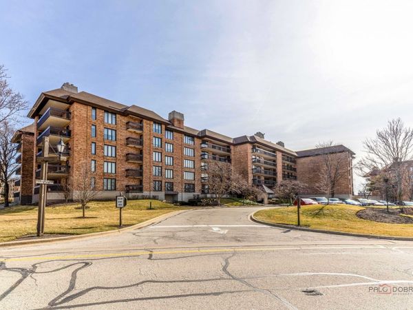 3801 Mission Hills Road , Unit 209, Northbrook, IL 60062