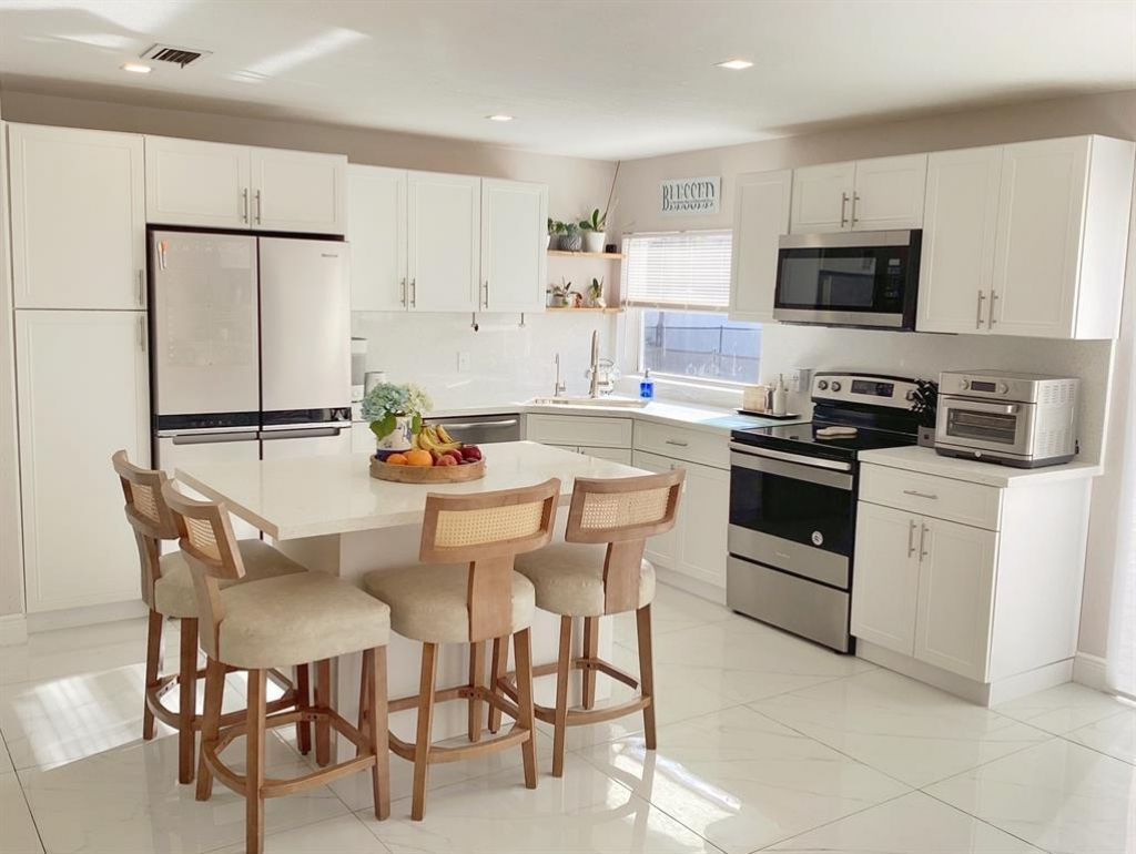 621 Lakeshore Terrace, Davie, FL 33325 Photo