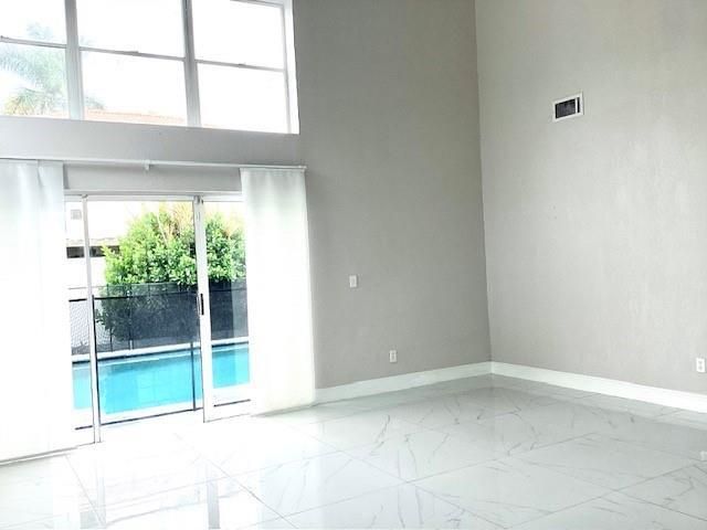 621 Lakeshore Terrace, Davie, FL 33325 Photo