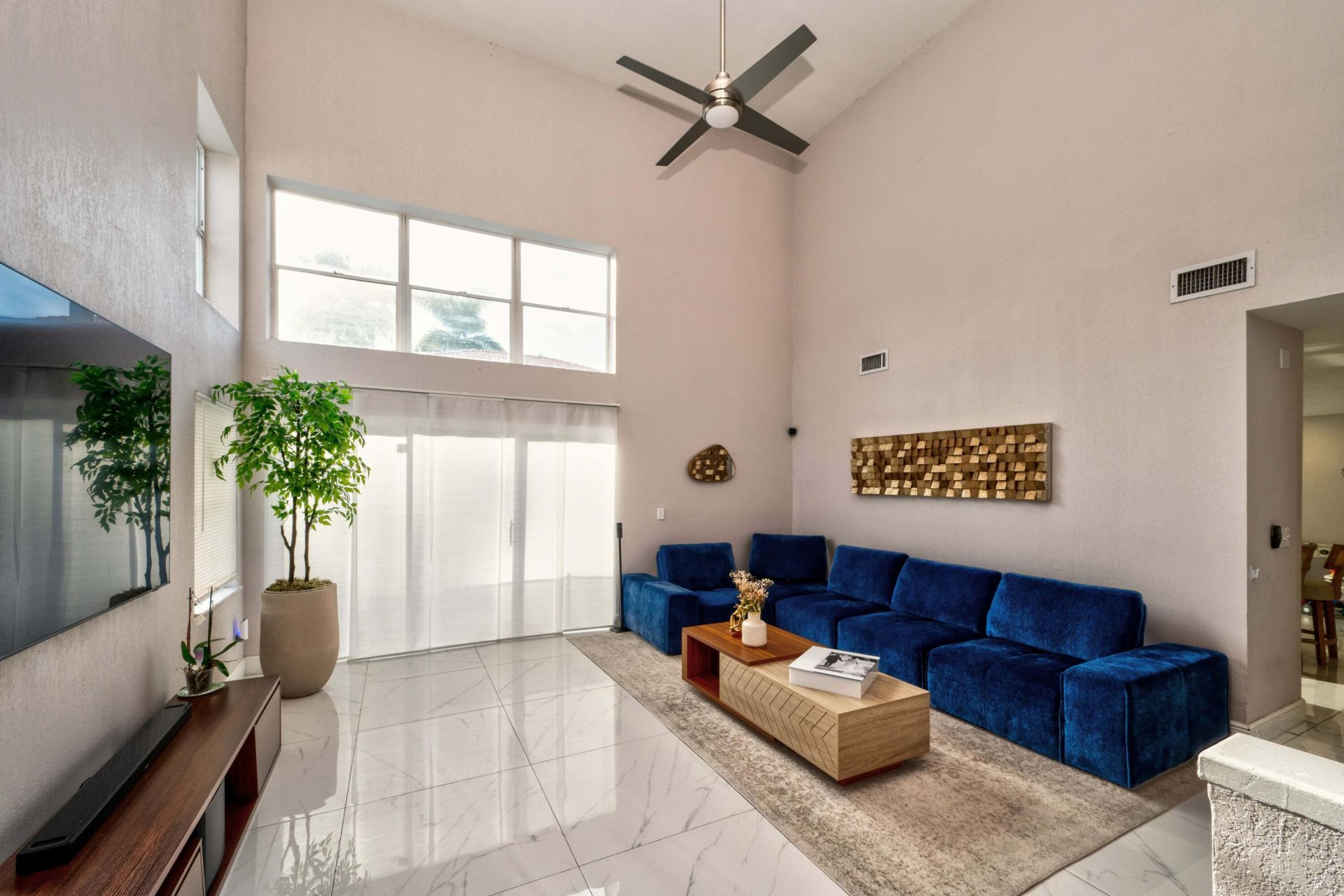 621 Lakeshore Terrace, Davie, FL 33325 Photo