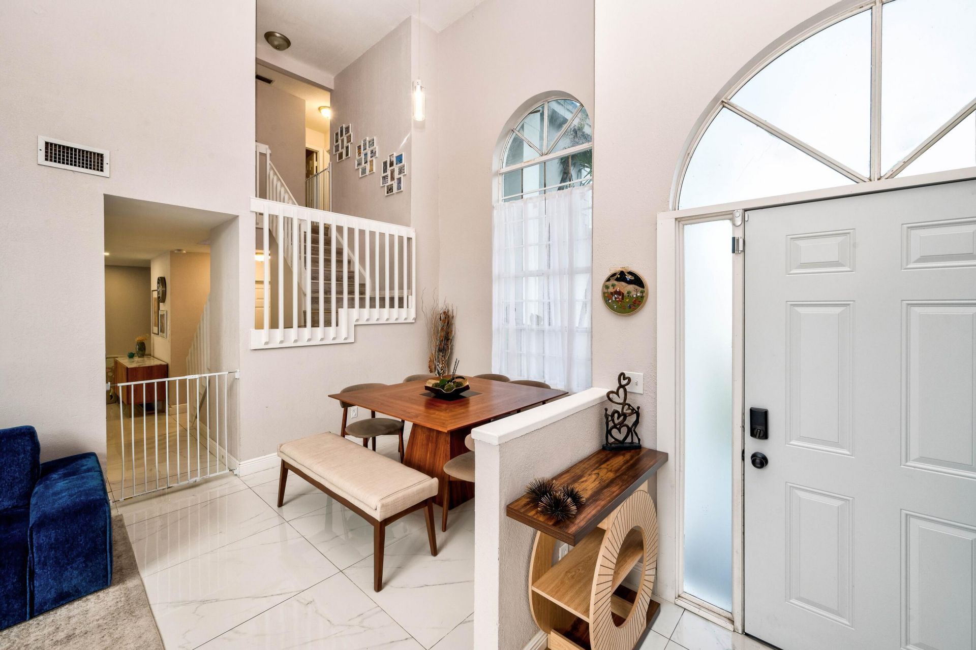 621 Lakeshore Terrace, Davie, FL 33325 Photo