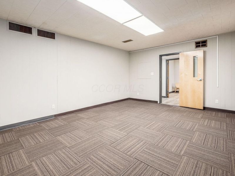 1251 W Broad , Columbus, OH 43222 Photo 13