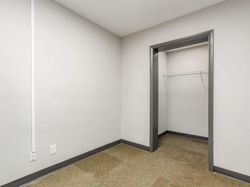 1251 W Broad , Columbus, OH 43222 Photo 17