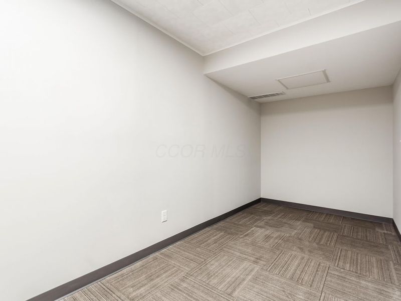 1251 W Broad , Columbus, OH 43222 Photo 23