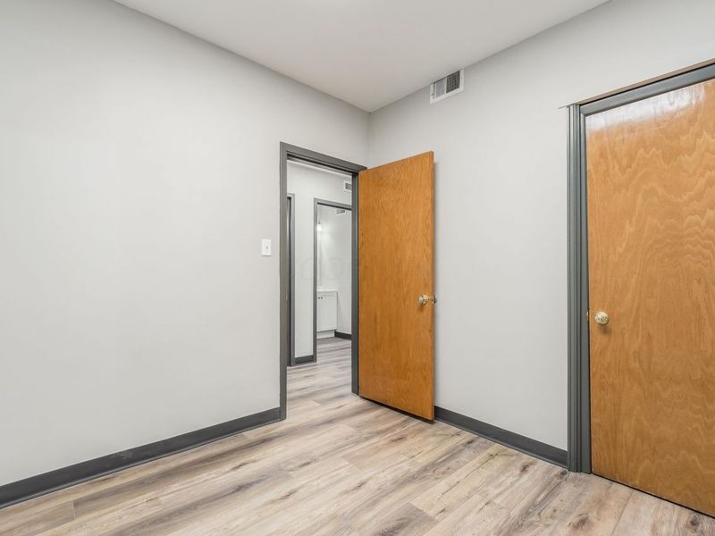 1251 W Broad , Columbus, OH 43222 Photo 29