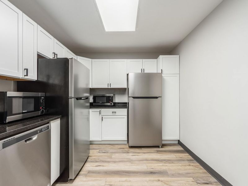 1251 W Broad , Columbus, OH 43222 Photo 31