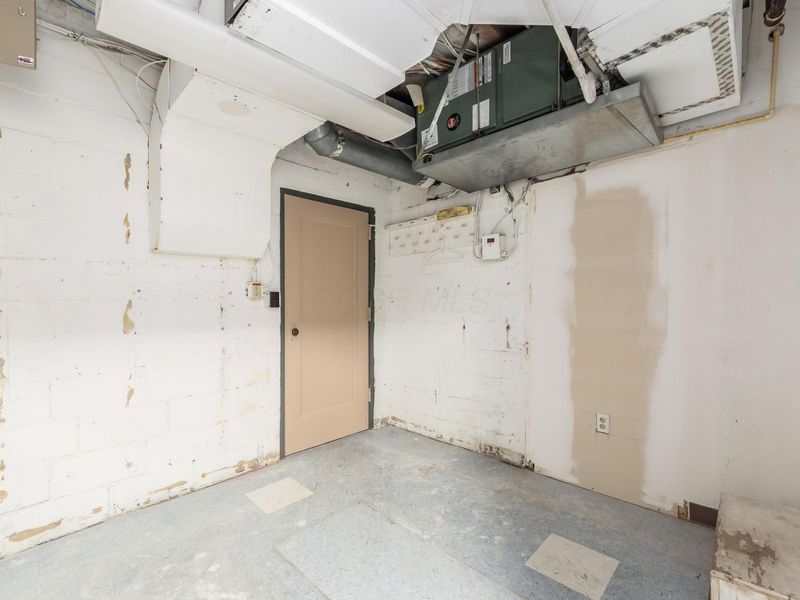 1251 W Broad , Columbus, OH 43222 Photo 33