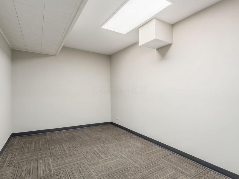 1251 W Broad , Columbus, OH 43222 Photo 39