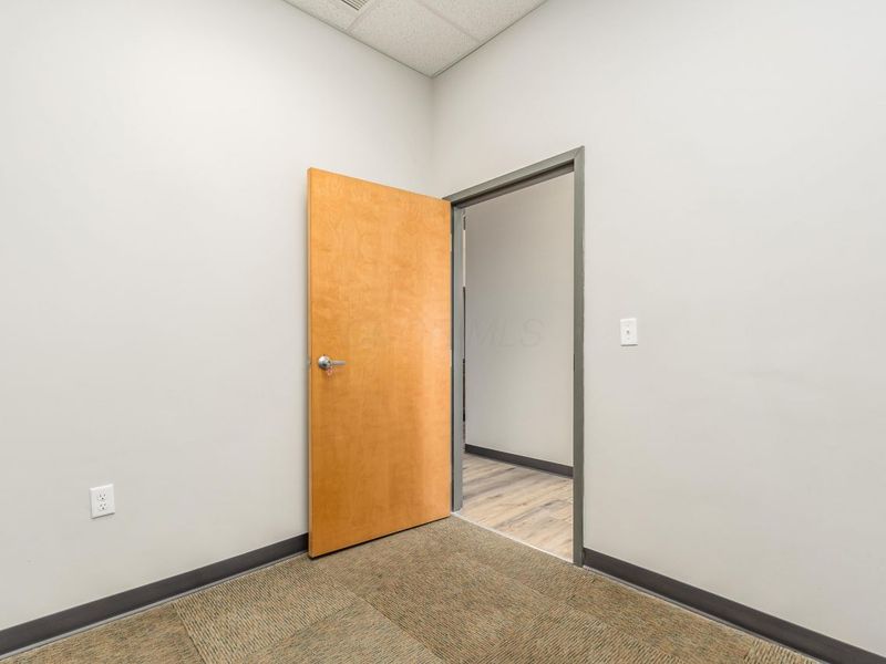 1251 W Broad , Columbus, OH 43222 Photo 49