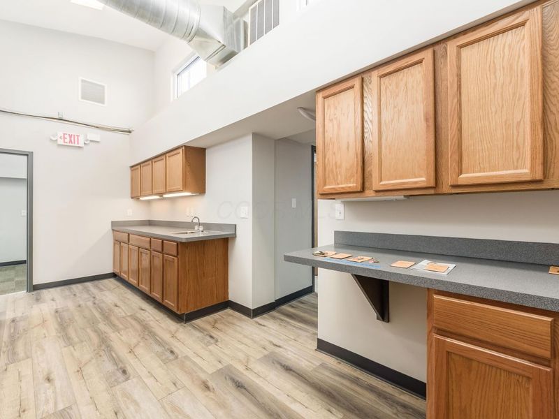 1251 W Broad , Columbus, OH 43222 Photo 53