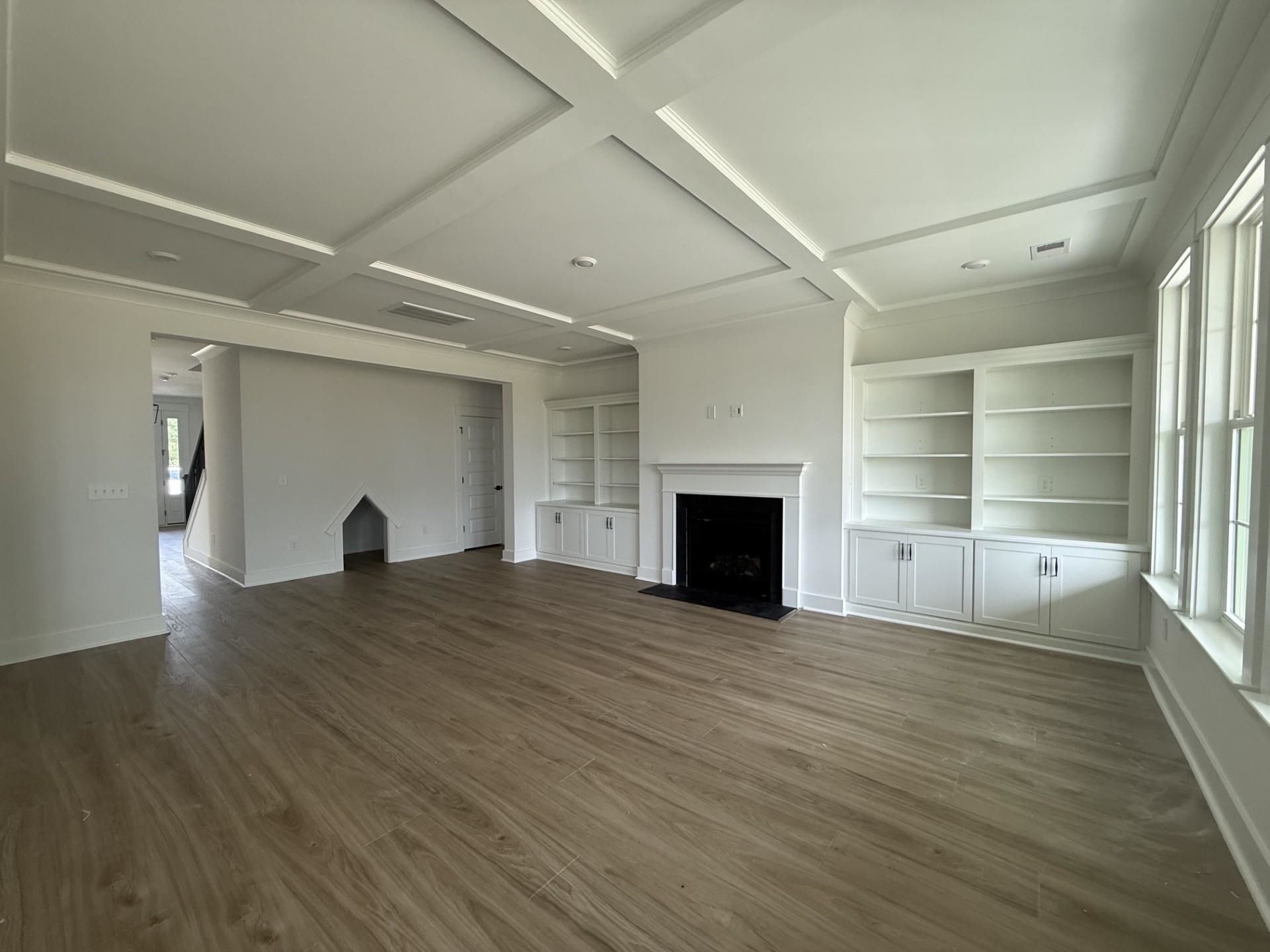 6293 Zoe Way Photo 3