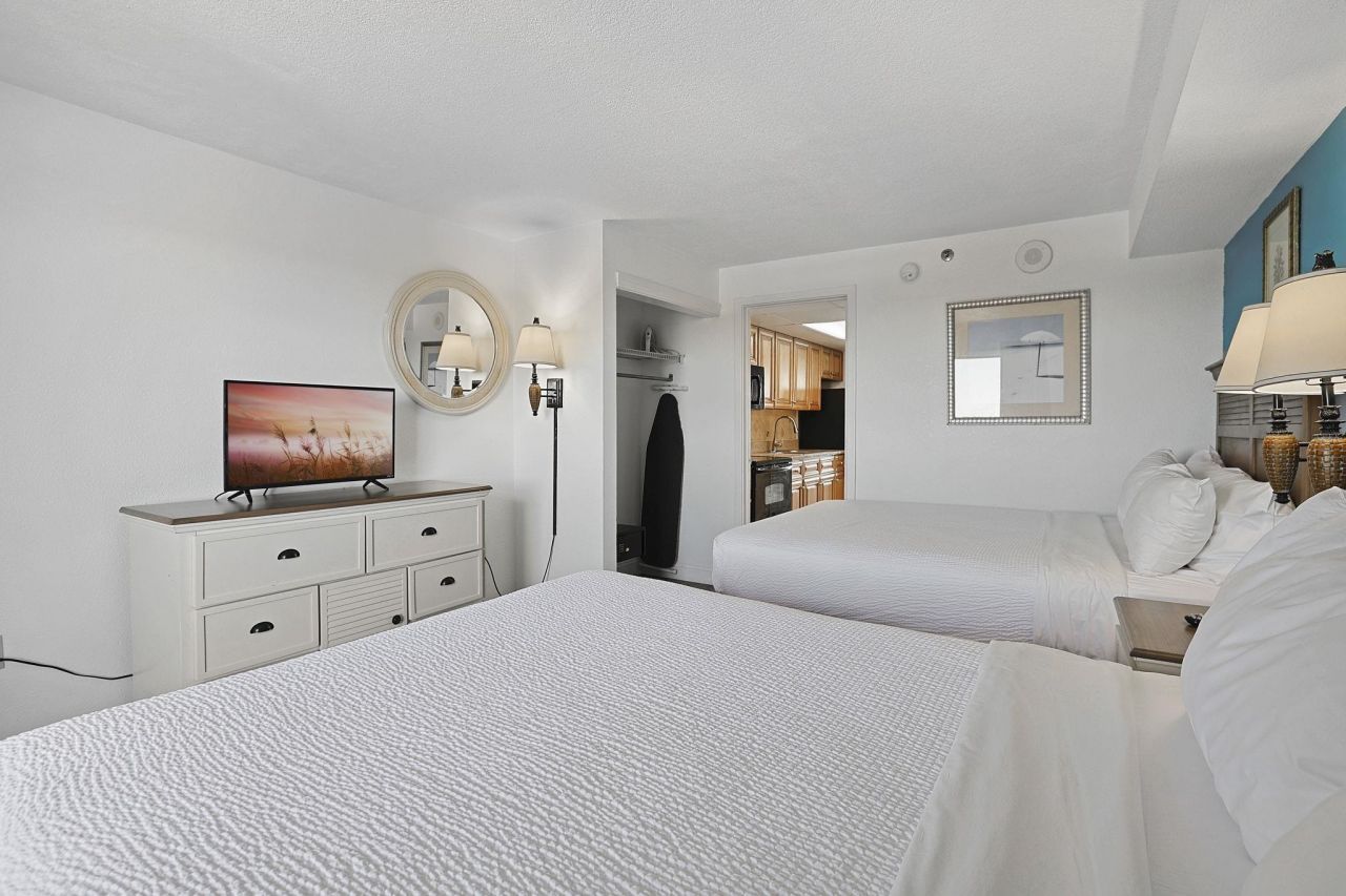 3000 N Ocean Blvd. Photo 11