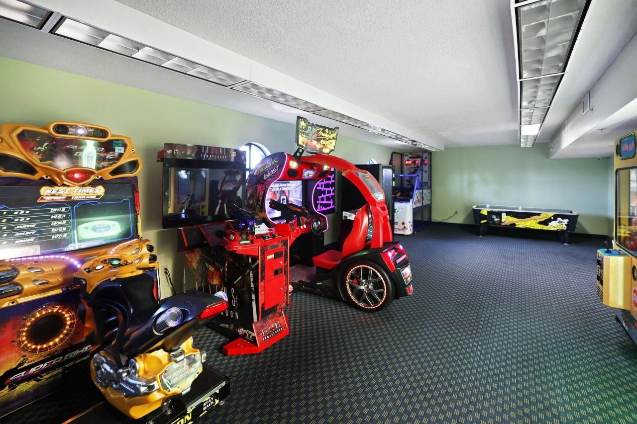 3000 N Ocean Blvd. Photo 29