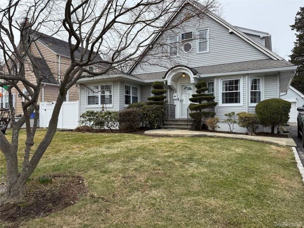 92 Grandview Avenue , White Plains, NY 10605