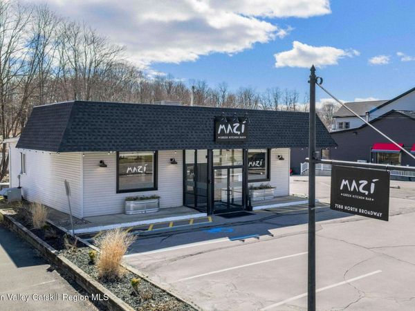 7588 N Broadway , Red Hook, NY 12571