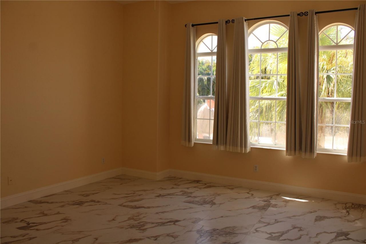 7803 33rd Street E, Sarasota, FL 34243 Photo