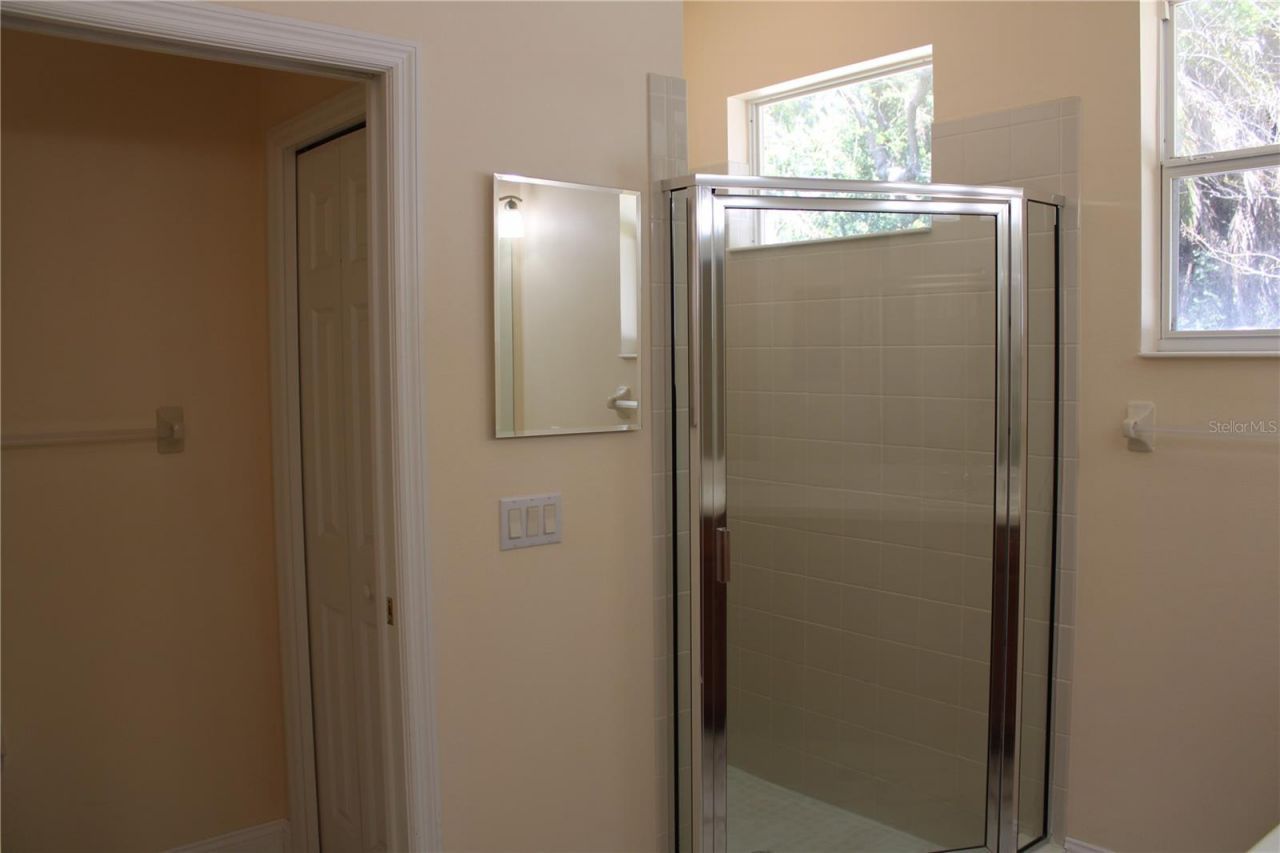 7803 33rd Street E, Sarasota, FL 34243 Photo