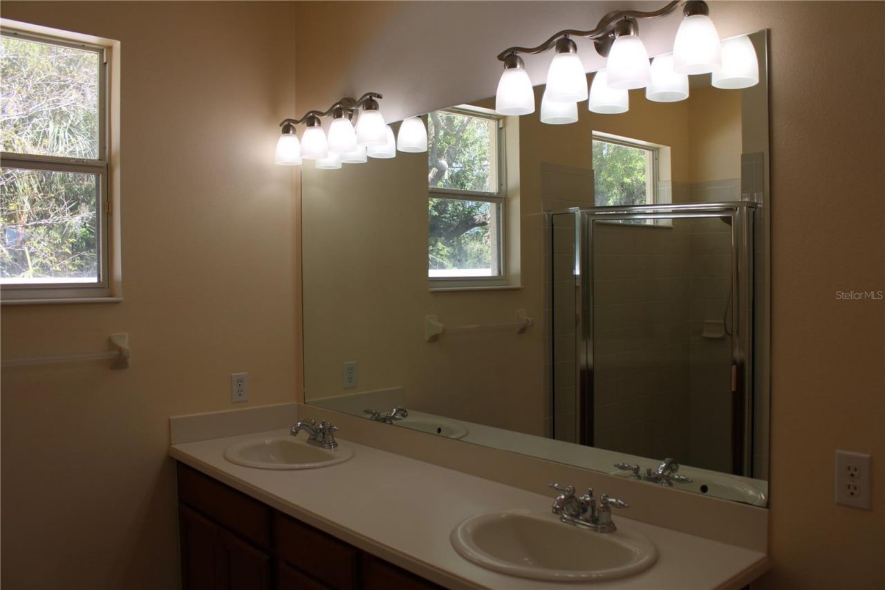 7803 33rd Street E, Sarasota, FL 34243 Photo