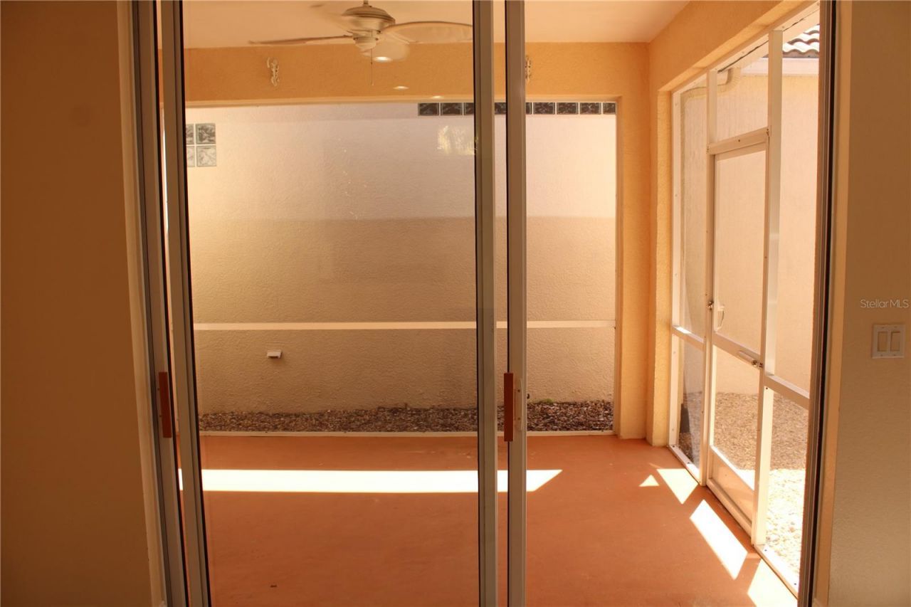 7803 33rd Street E, Sarasota, FL 34243 Photo