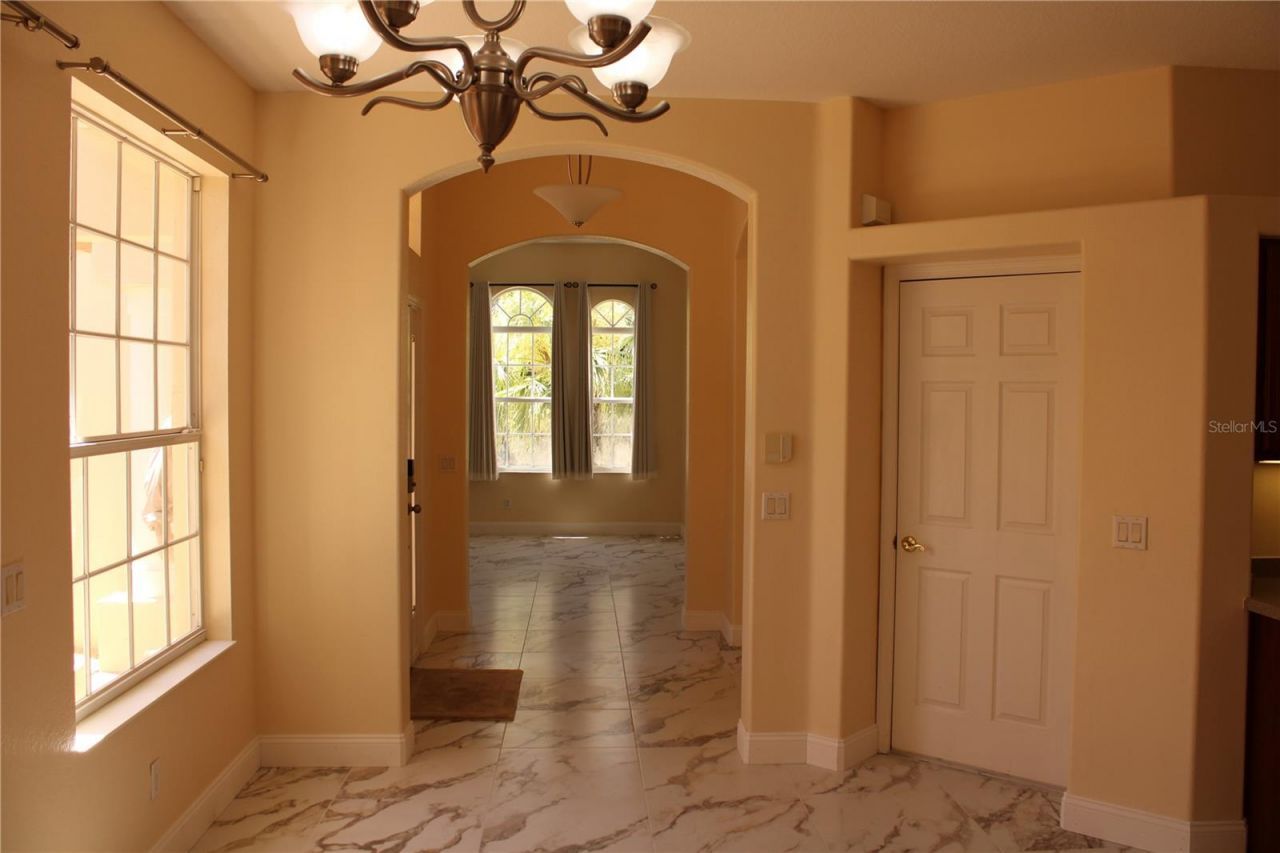 7803 33rd Street E, Sarasota, FL 34243 Photo