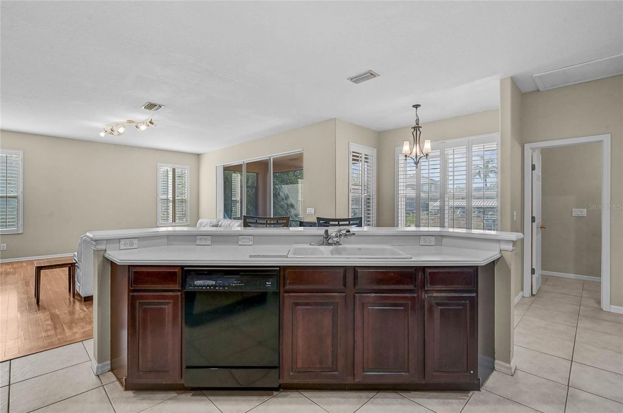 3708 5th Avenue Ne, Bradenton, FL 34208 Photo