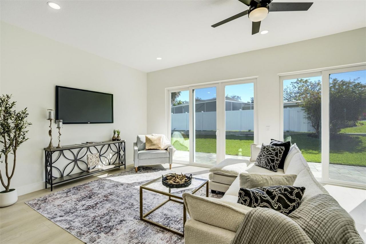 319 Cedar Lane, Largo, FL 33770 Photo