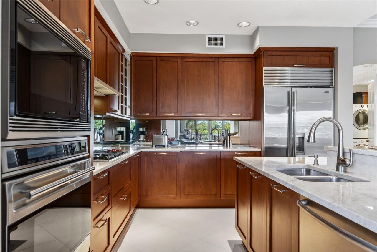 888 S Orange Avenue, Unit 3A, Sarasota, FL 34236 Photo