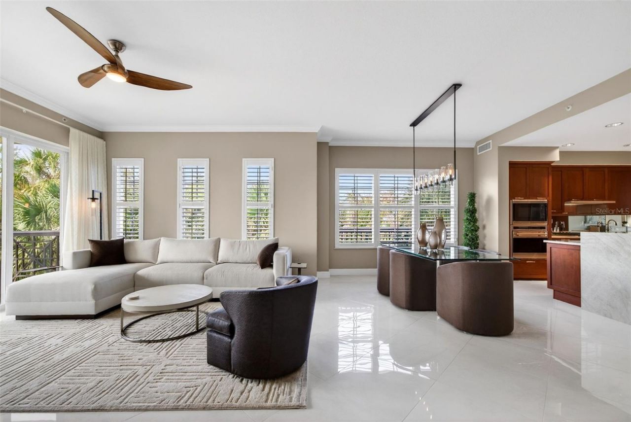 888 S Orange Avenue, Unit 3A, Sarasota, FL 34236 Photo