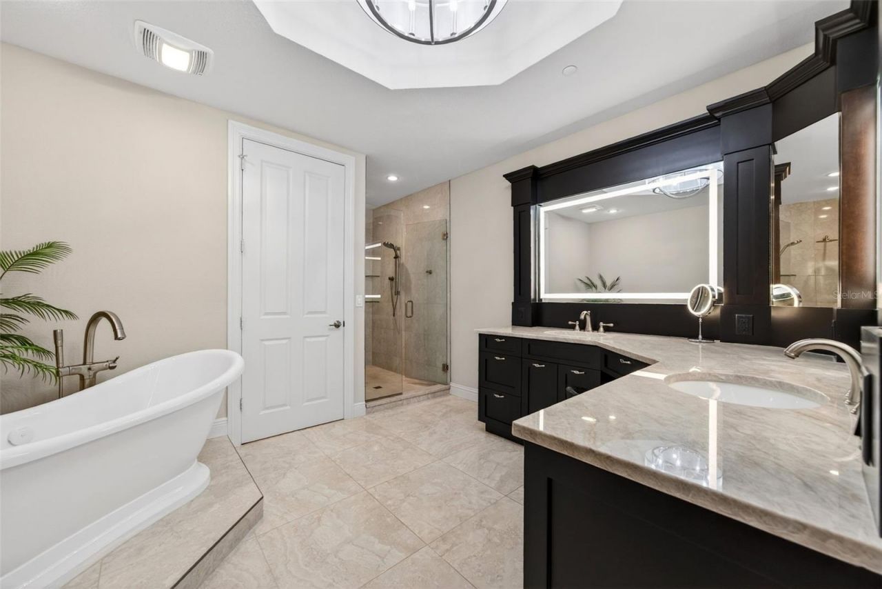 888 S Orange Avenue, Unit 3A, Sarasota, FL 34236 Photo