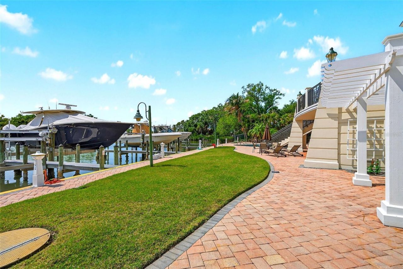 888 S Orange Avenue, Unit 3A, Sarasota, FL 34236 Photo