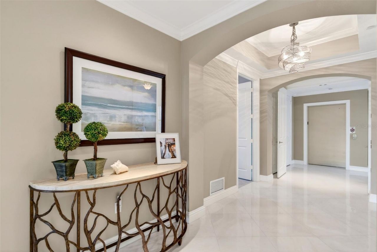 888 S Orange Avenue, Unit 3A, Sarasota, FL 34236 Photo