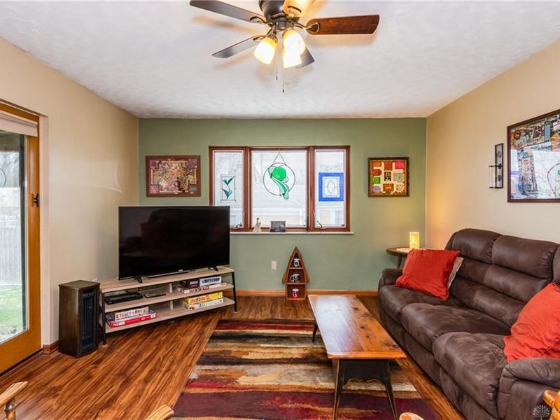 913 Debbie Court, Clayton, OH 45415 Photo 12