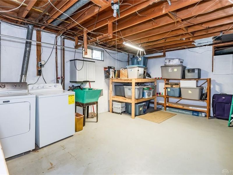 913 Debbie Court, Clayton, OH 45415 Photo 35